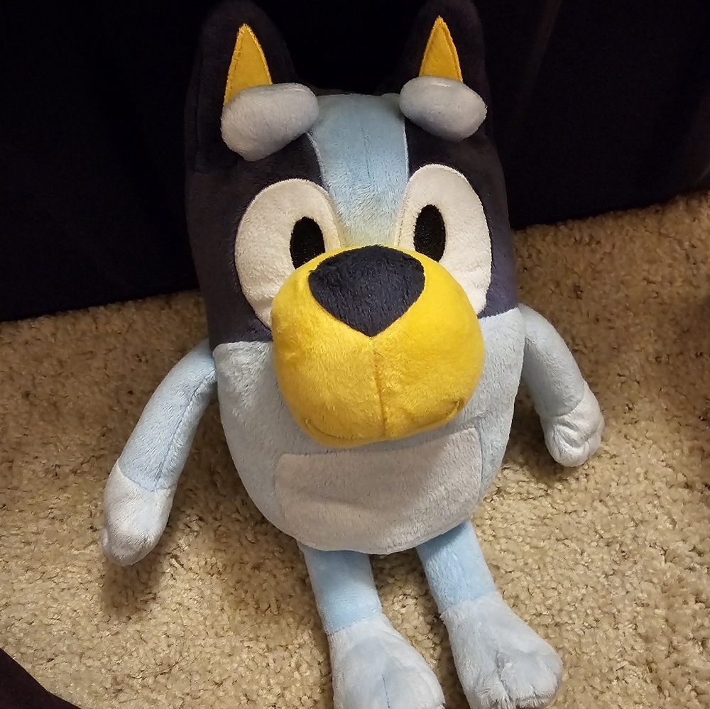 Bluey plush - Picture 2 of 2